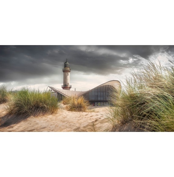 Leuchtturm am Strand von Warnemünde. Fine Wandbild Warnemünde Leinwand. Art Panorama 